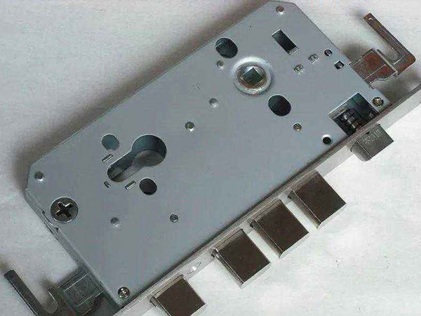 漠河24小时上门开锁公司